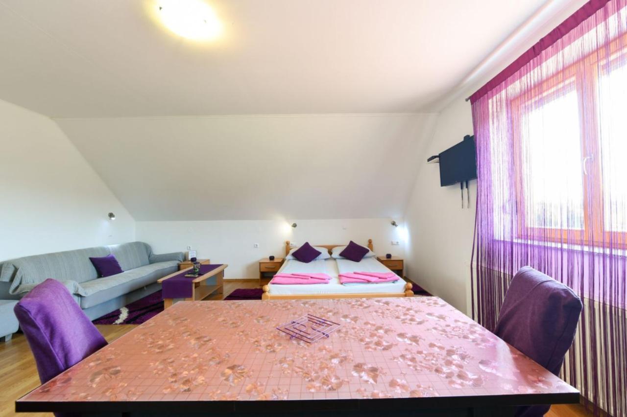 House Matijevic Simic Hotel Grabovac  Kültér fotó