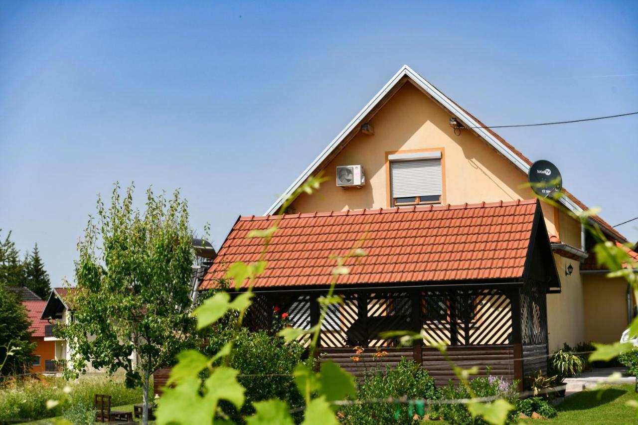 House Matijevic Simic Hotel Grabovac  Kültér fotó